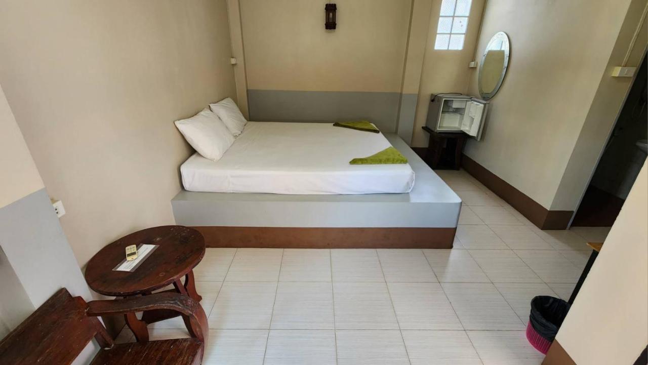 Sarin Guesthouse สาริน Ko Tao Bagian luar foto