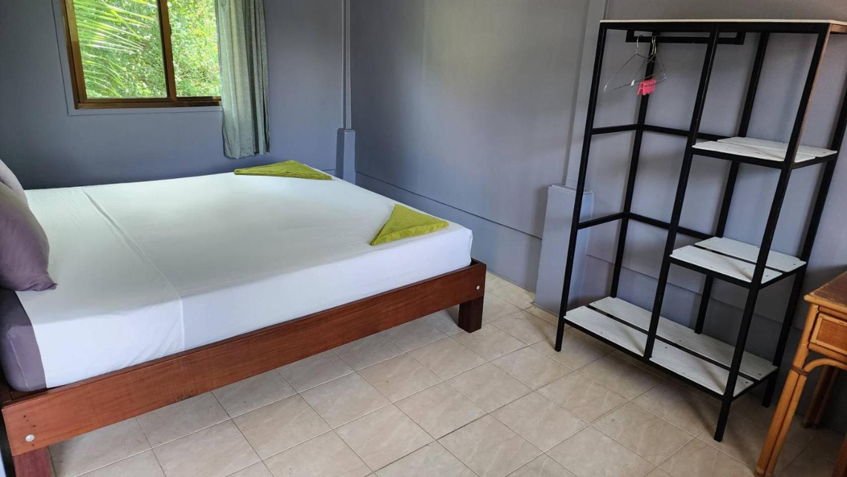 Sarin Guesthouse สาริน Ko Tao Bagian luar foto