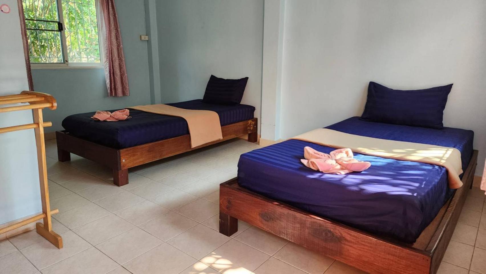 Sarin Guesthouse สาริน Ko Tao Bagian luar foto