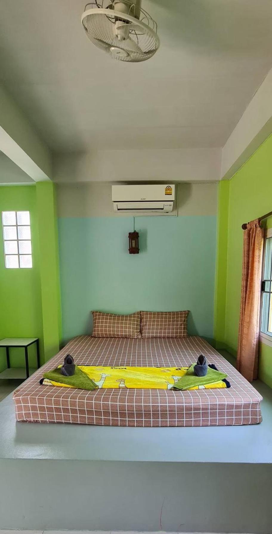 Sarin Guesthouse สาริน Ko Tao Bagian luar foto