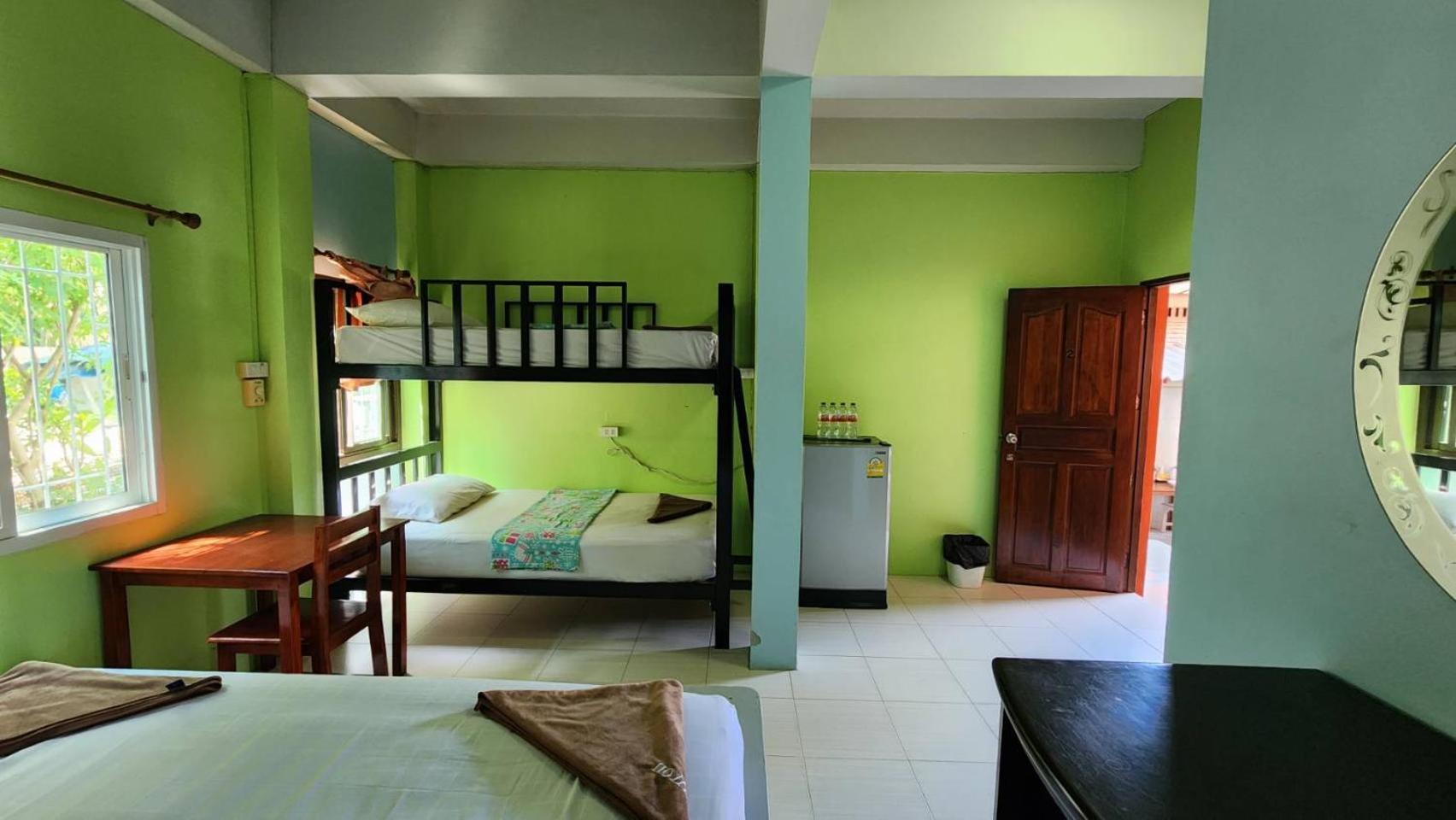 Sarin Guesthouse สาริน Ko Tao Bagian luar foto